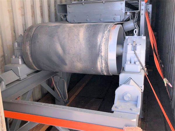 36" W X 18' L (914mm X 5.5m) Belt Conveyor)